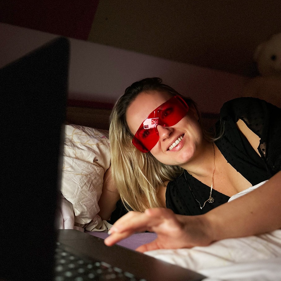 SleepKing™ Červené brýle Charles 6 SleepKing™ Červené brýle Charles - Obrázek 6