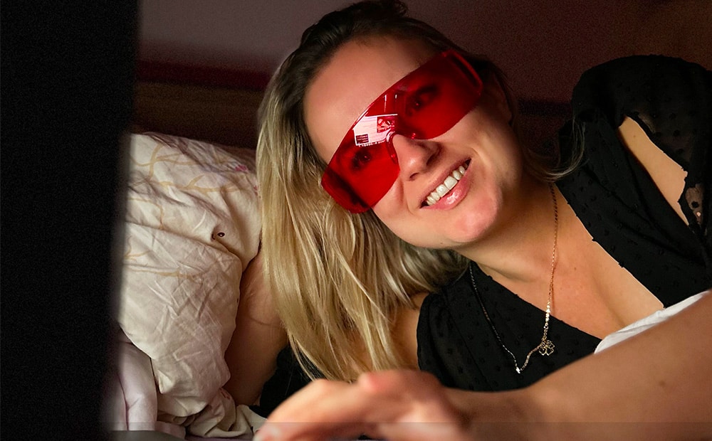 SleepKing Červené brýle proti modrému a zelenému světlu, Charles 1 bryle banner