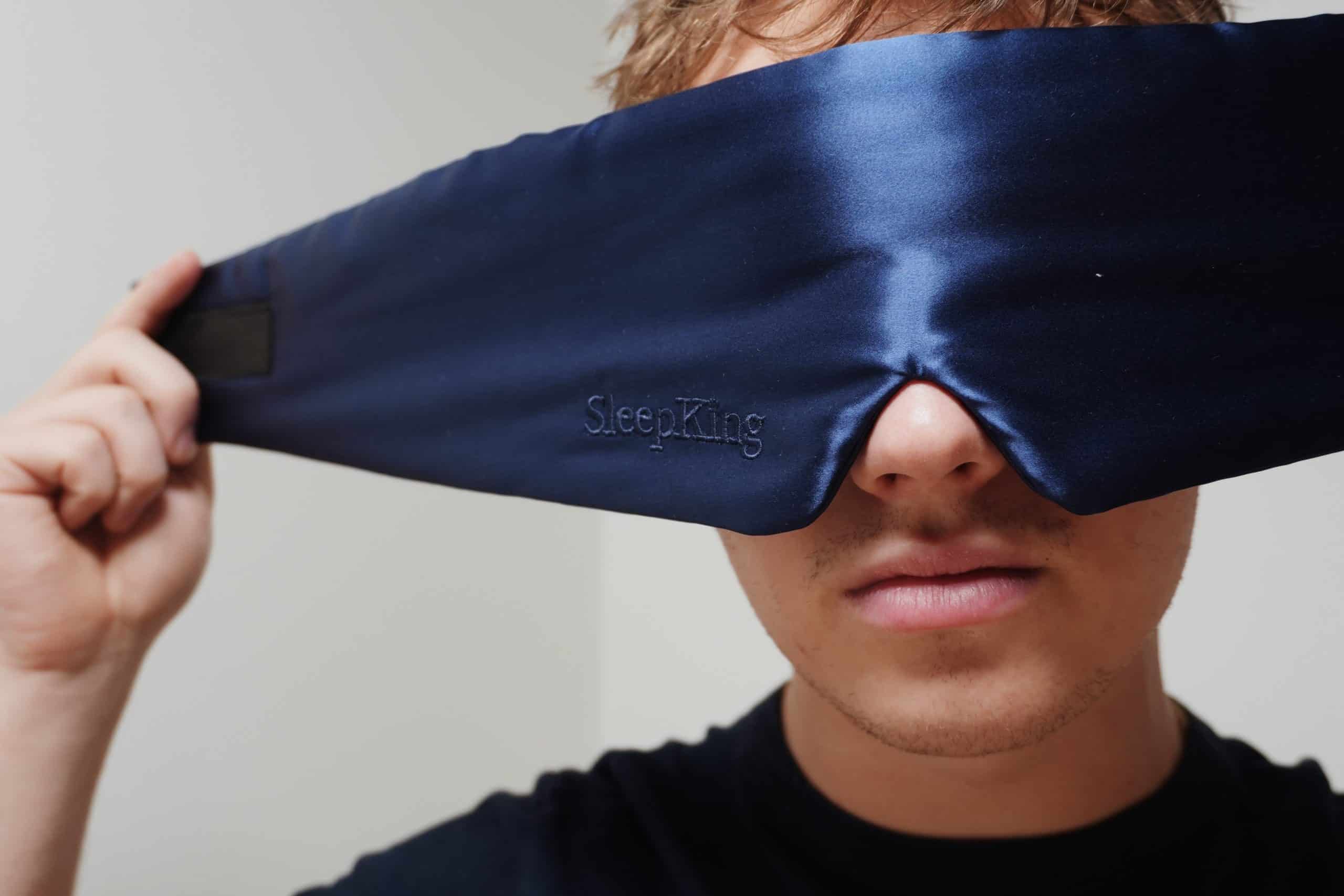 SleepKing™ Hedvábná maska Sophia 8 Sophia clovek navy 1 scaled