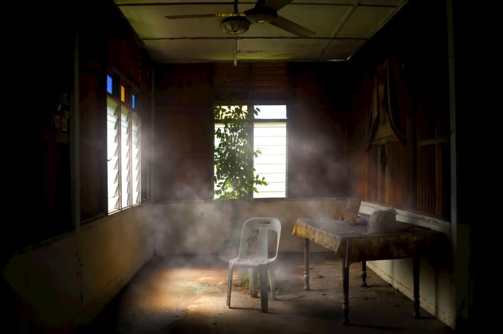 Prach v ložnici je skrytý nepřítel zdraví. Jak se ho zbavit jednou provždy? 3 fazly shah ugg5s9bmwue unsplash 1