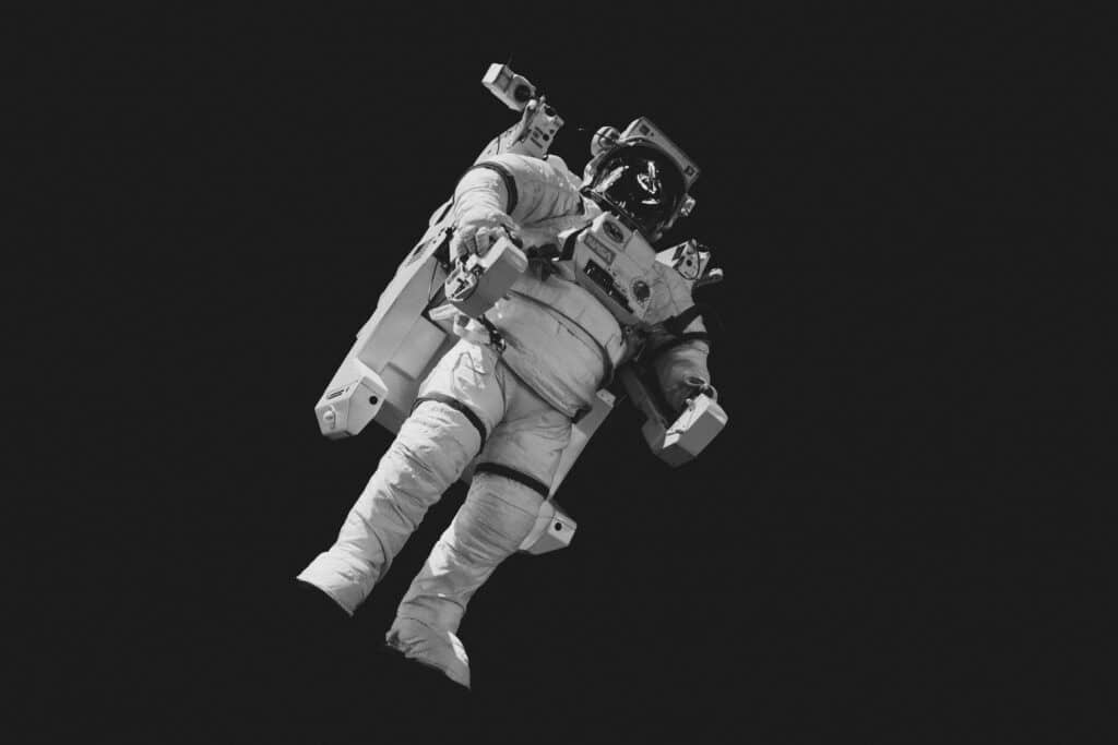 Astronauti spí připoutaní ke stěně. Fascinující fakta o spánku ve vesmíru 2 brian mcgowan i0fdr8xtapa unsplash