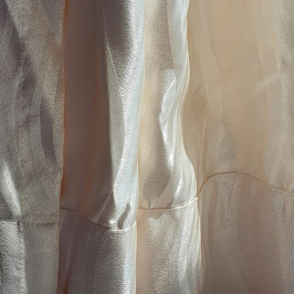 Jak poznat pravé hedvábí? Sledujte číslo momme, jinak naletíte 2 xin hui oot2p1tq2i8 unsplash