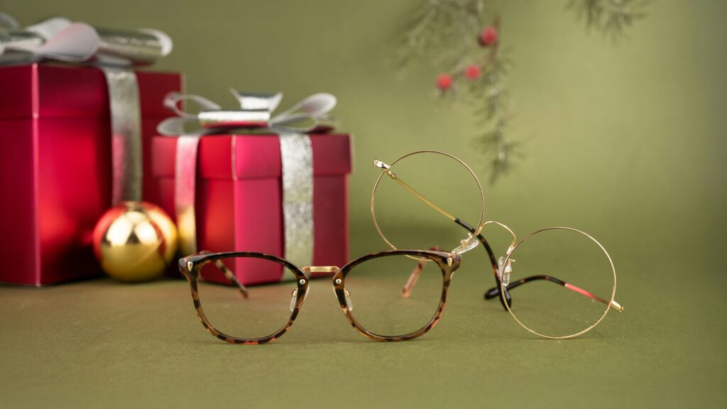 glassesshop 0yfe zxxqli unsplash