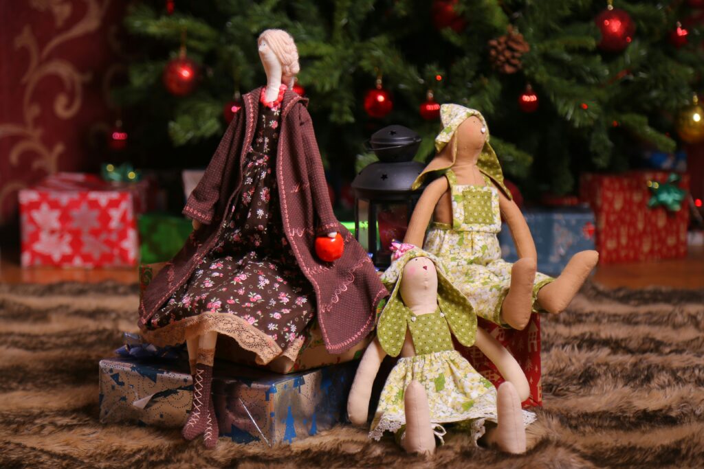 eugenia romanova fe blum4ce0 unsplash