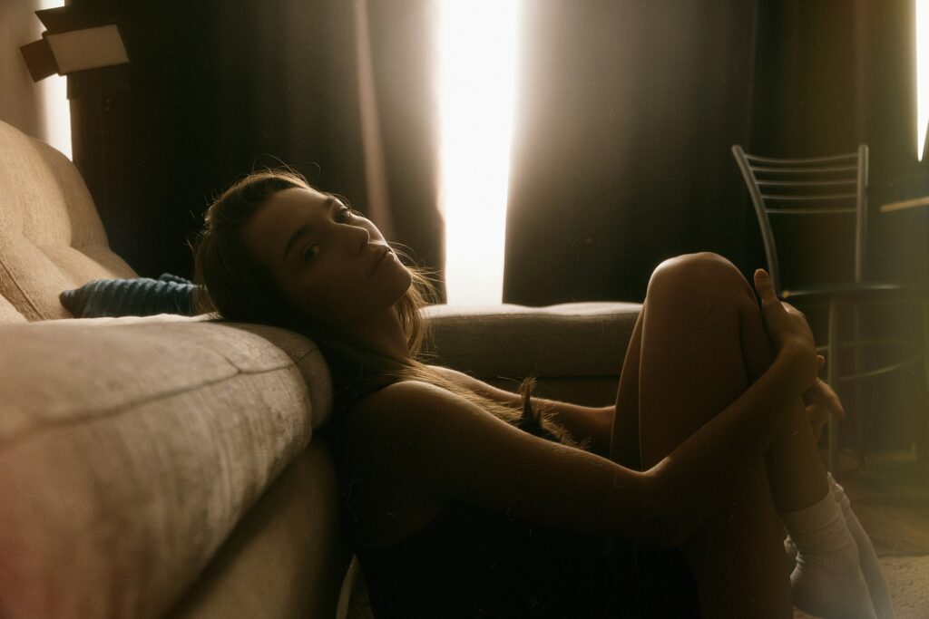 Bella Hadid a meditace před spaním: Proč jí pomáhá i při krátkém spánku 1 maxim bogdanov c1v7ztynl3q unsplash