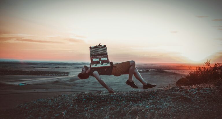javier penas kzl1cuupgvw unsplash